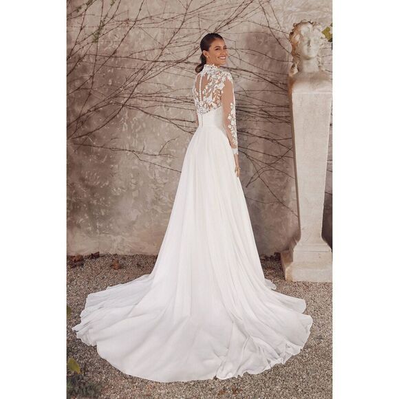 Justin Alexander Ivory/Nude Chiffon Bridal Gown NWT Size 10 Style 88140 - Picture 4 of 13